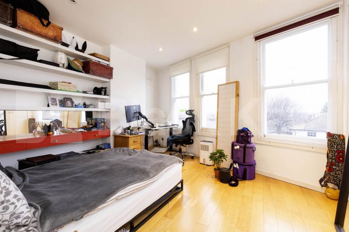  3 double bedroom split level flat located in a leafy part of Muswell Hill  Pages Lane, Muswell Hill 